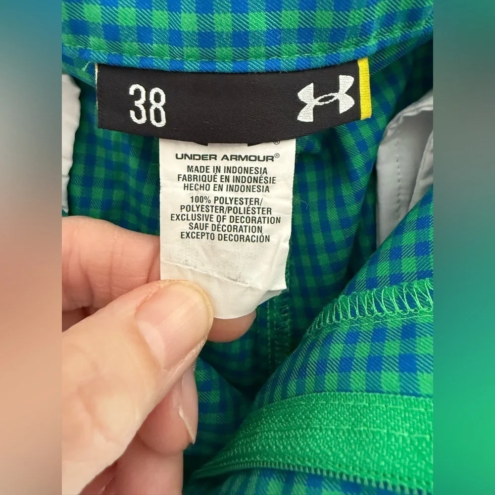 Under Armour Men’s Gingham Checkered Golf Shorts SZ 38 Logo Blue Green Casual